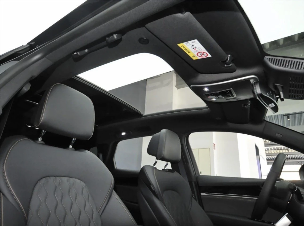 BYD Tang 7 местен панорама, снимка 8 - Автомобили и джипове - 54179649