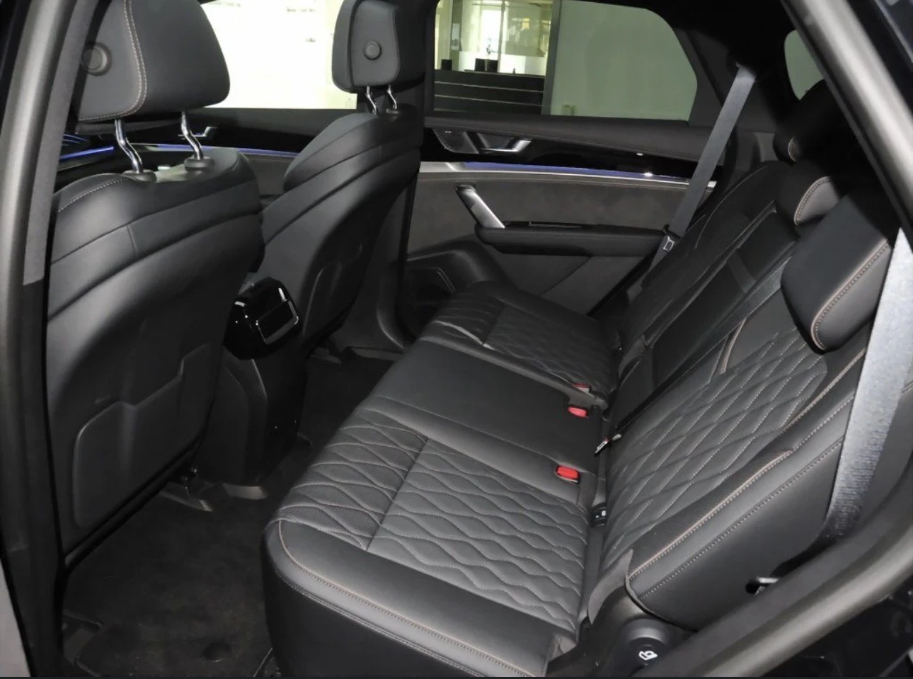 BYD Tang 7 местен панорама, снимка 7 - Автомобили и джипове - 54179649