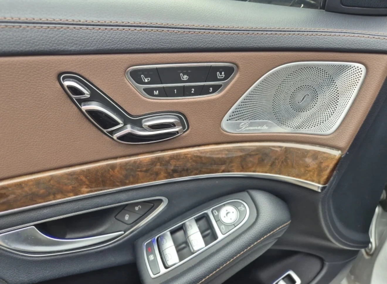 Mercedes-Benz S 500 6.3 AMG  * BURMESTER * 360 , снимка 9 - Автомобили и джипове - 54279549