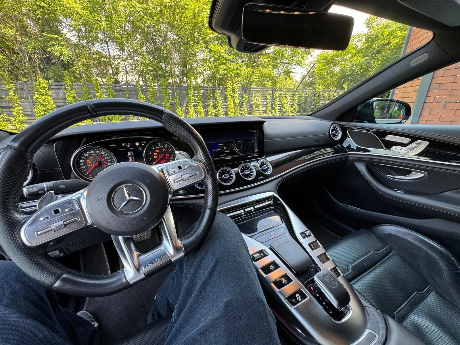 Mercedes-Benz AMG GT 43, снимка 9 - Автомобили и джипове - 54712478