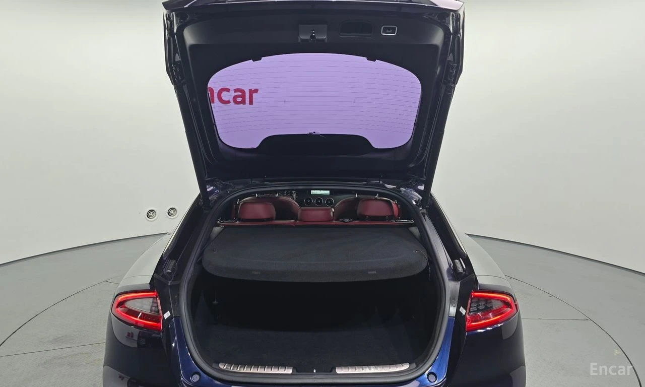 Kia Stinger 3.3* TURBO* AWD* ПОДГРЕВ* ОБДУХВАНЕ GT* , снимка 13 - Автомобили и джипове - 54762825