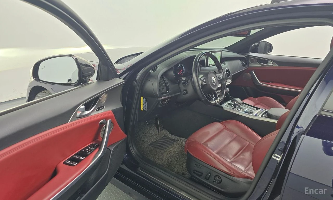 Kia Stinger 3.3* TURBO* AWD* ПОДГРЕВ* ОБДУХВАНЕ GT* , снимка 9 - Автомобили и джипове - 54762825