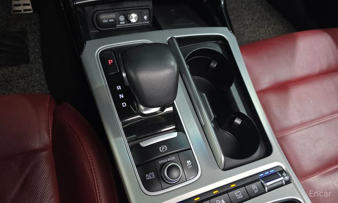 Kia Stinger 3.3* TURBO* AWD* ПОДГРЕВ* ОБДУХВАНЕ GT* , снимка 6 - Автомобили и джипове - 54762825