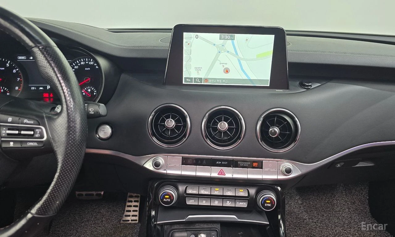 Kia Stinger 3.3* TURBO* AWD* ПОДГРЕВ* ОБДУХВАНЕ GT* , снимка 7 - Автомобили и джипове - 54762825