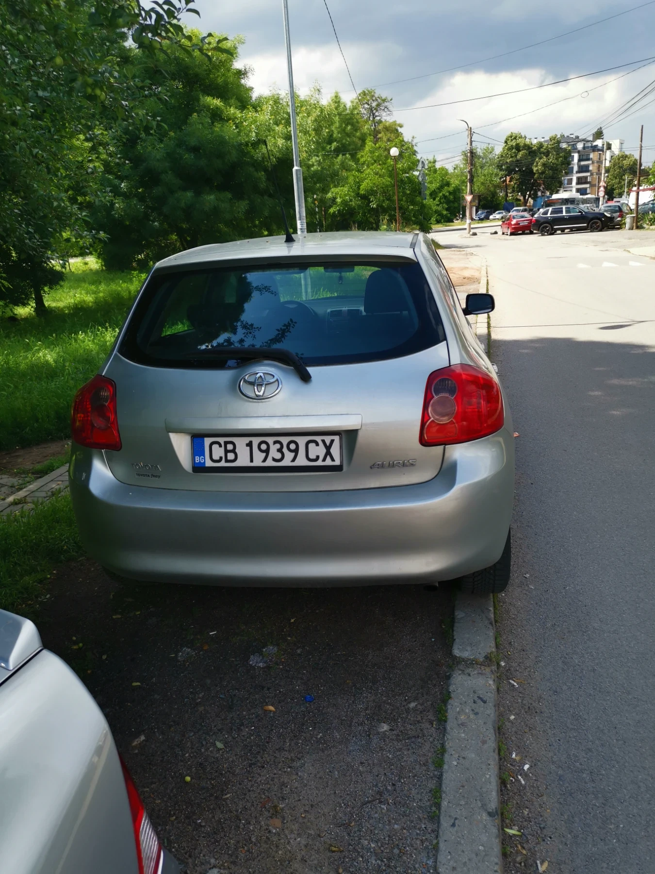 Toyota Auris, снимка 6 - Автомобили и джипове - 54767532