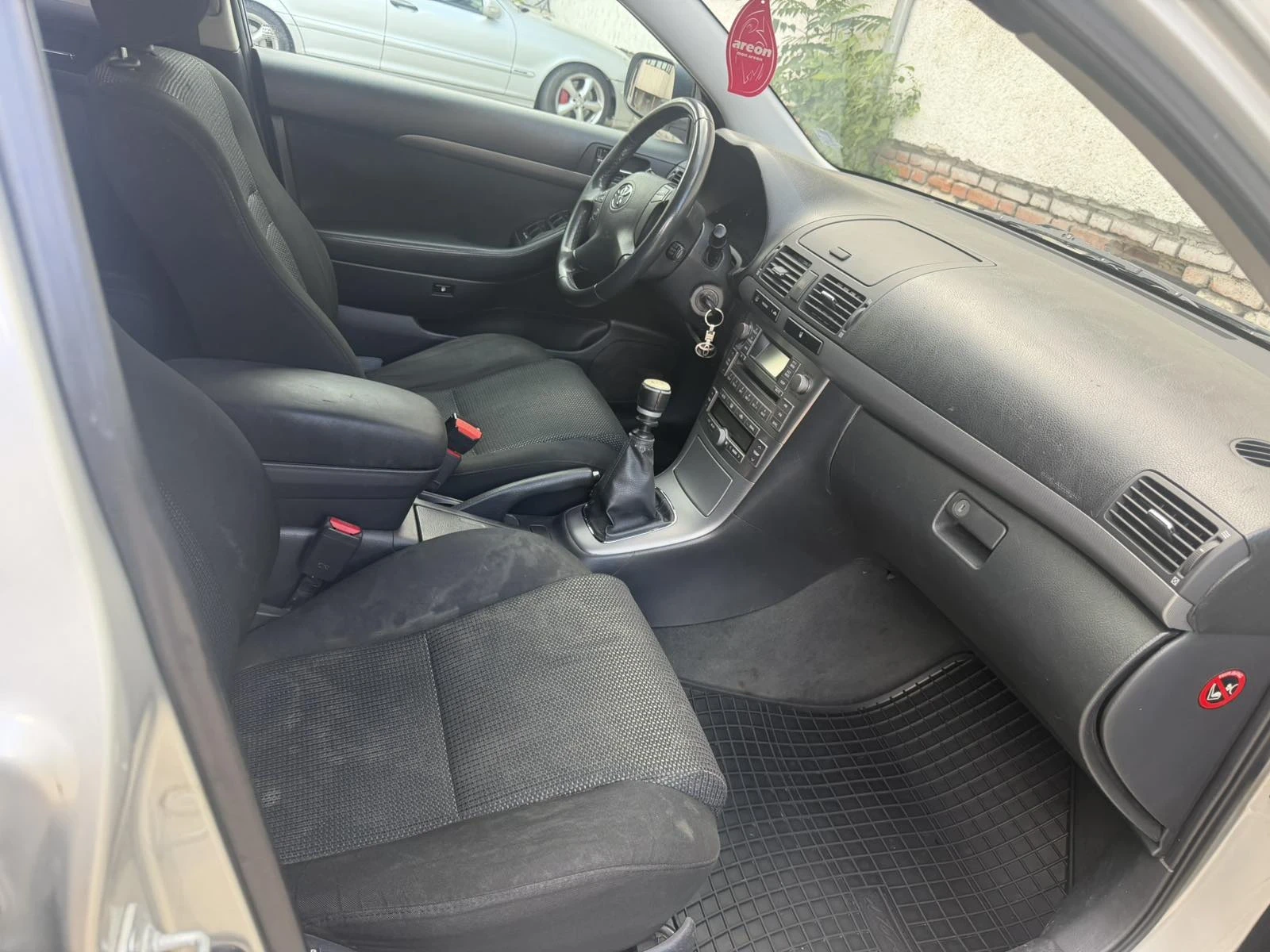 Toyota Avensis, снимка 5 - Автомобили и джипове - 55165284