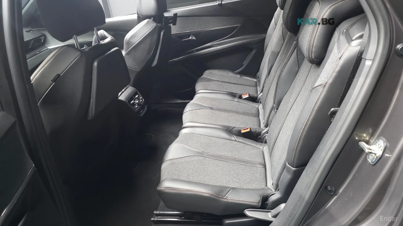 Peugeot 5008 * GT* LED* KEYLESS* Camera* ПОДГРЕВ* , снимка 12 - Автомобили и джипове - 55325990