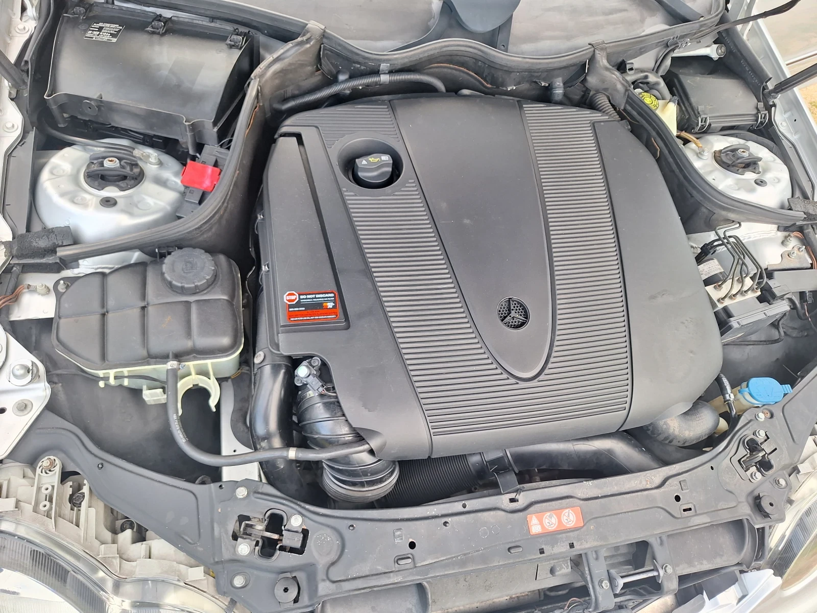 Mercedes-Benz C 220 Автомат, фейс, кожа, снимка 14 - Автомобили и джипове - 55354193