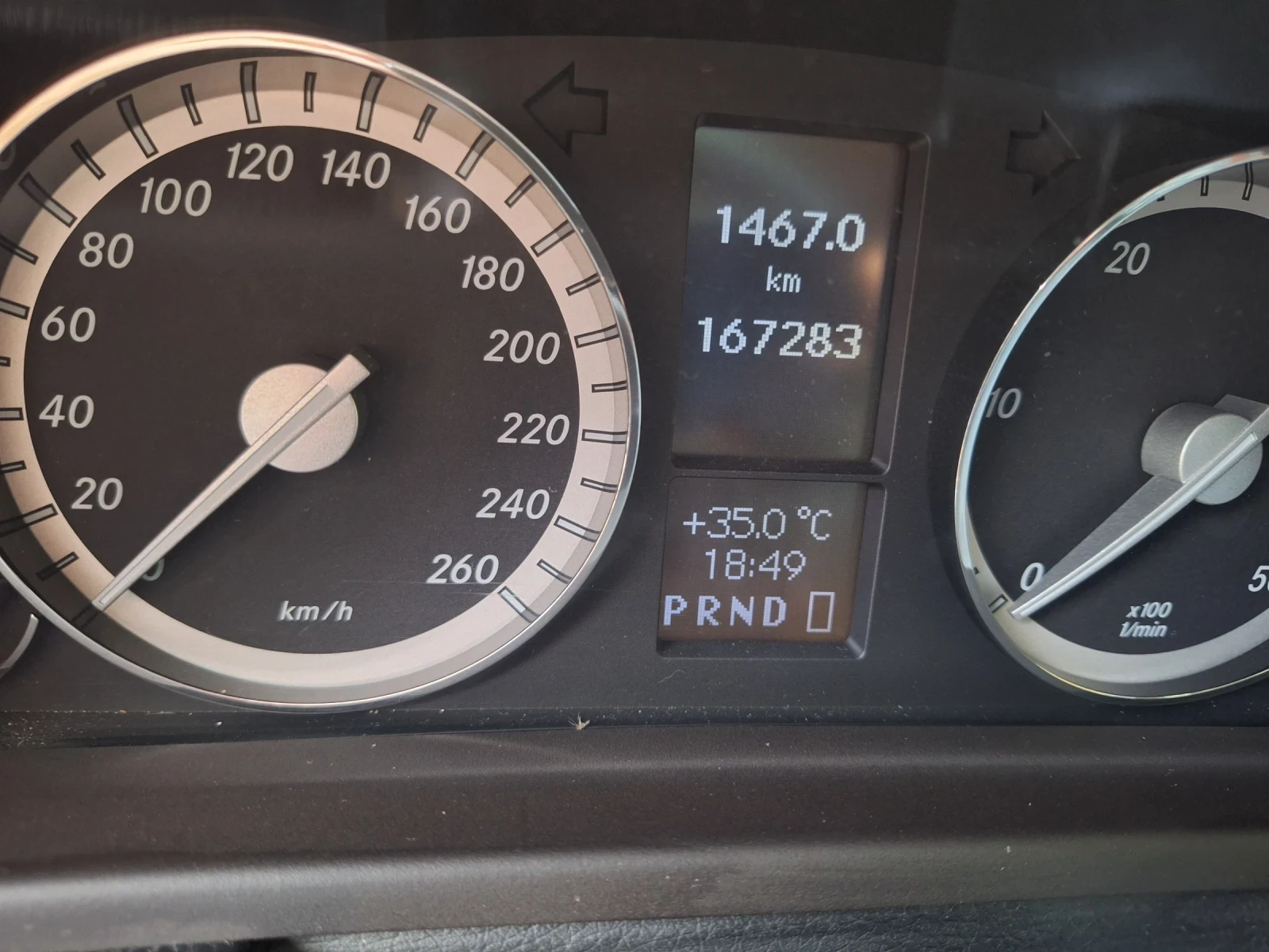 Mercedes-Benz C 220 Автомат, фейс, кожа, снимка 8 - Автомобили и джипове - 55354193