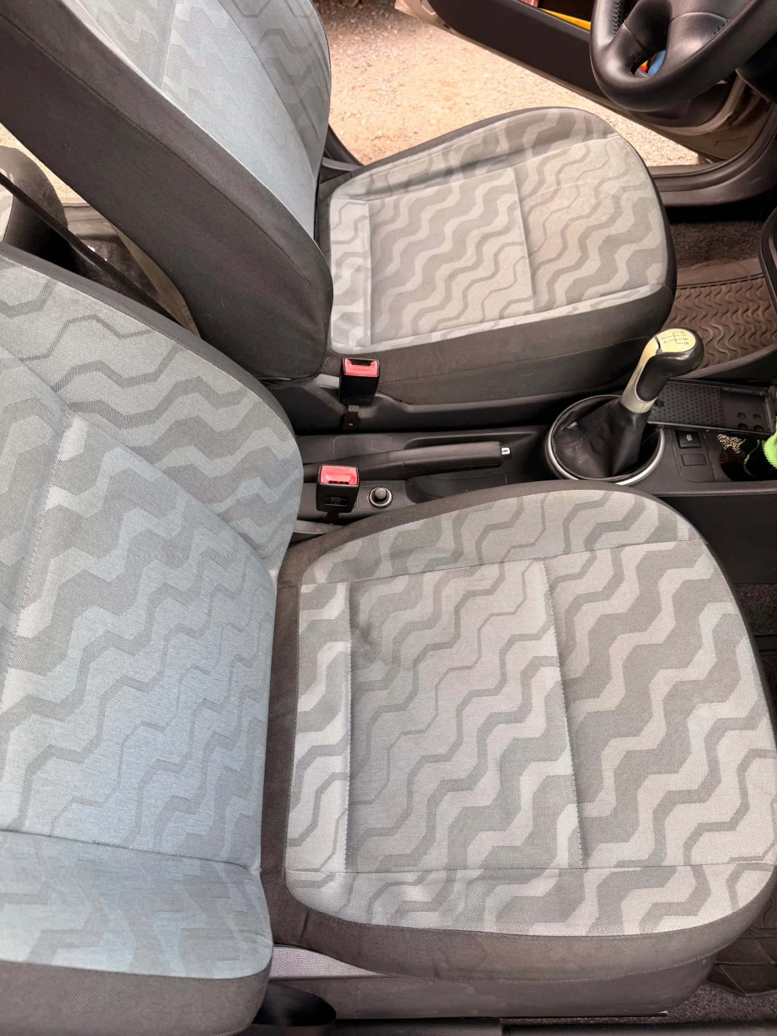 Skoda Fabia, снимка 7 - Автомобили и джипове - 55381381