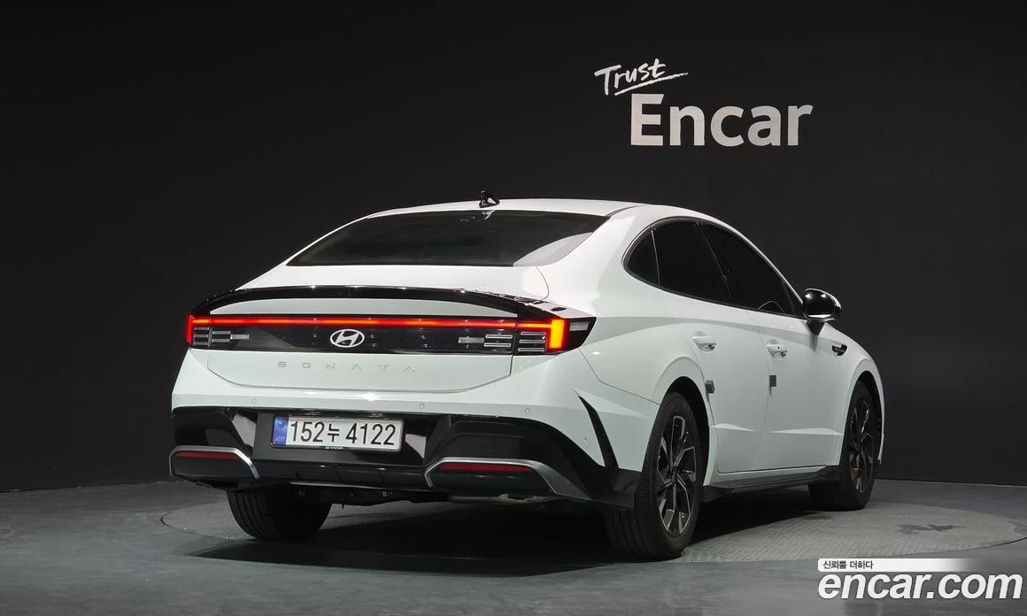 Hyundai Sonata 1.6 Turbo Exclusive, снимка 2 - Автомобили и джипове - 56155465