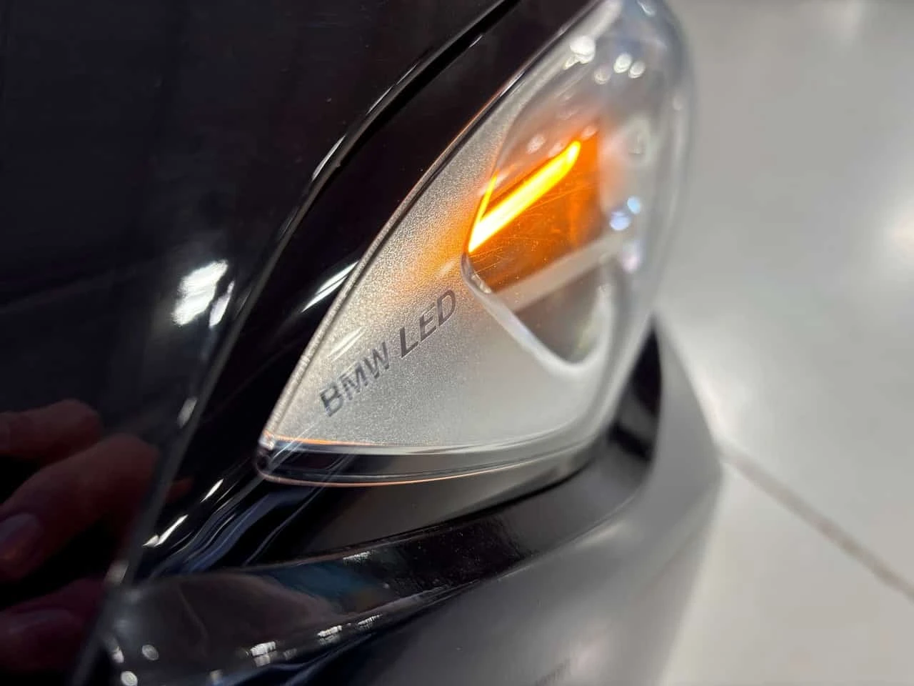 BMW 330 xDrive| AWD| CLUSTERNAV| SUNROOF| , снимка 3 - Автомобили и джипове - 56213918