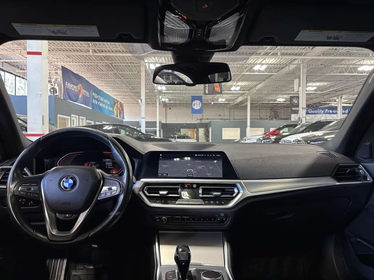 BMW 330 xDrive| AWD| CLUSTERNAV| SUNROOF| , снимка 10 - Автомобили и джипове - 56213918