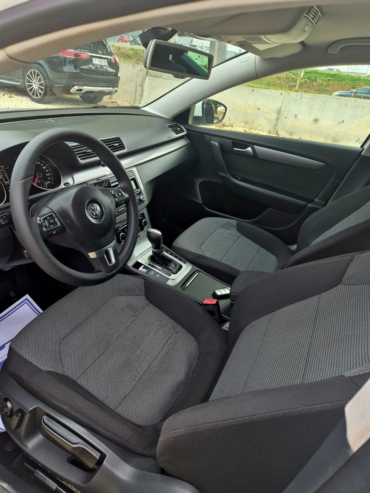 VW Passat 2.0 TDI BLUE MOTION/Auto, снимка 11 - Автомобили и джипове - 56288273