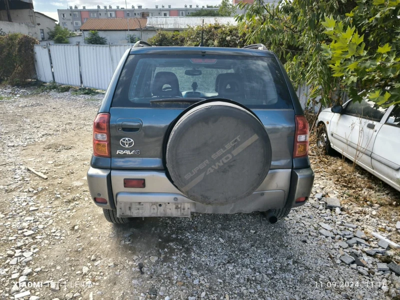 Toyota Rav4 D4D, снимка 14 - Автомобили и джипове - 47231726