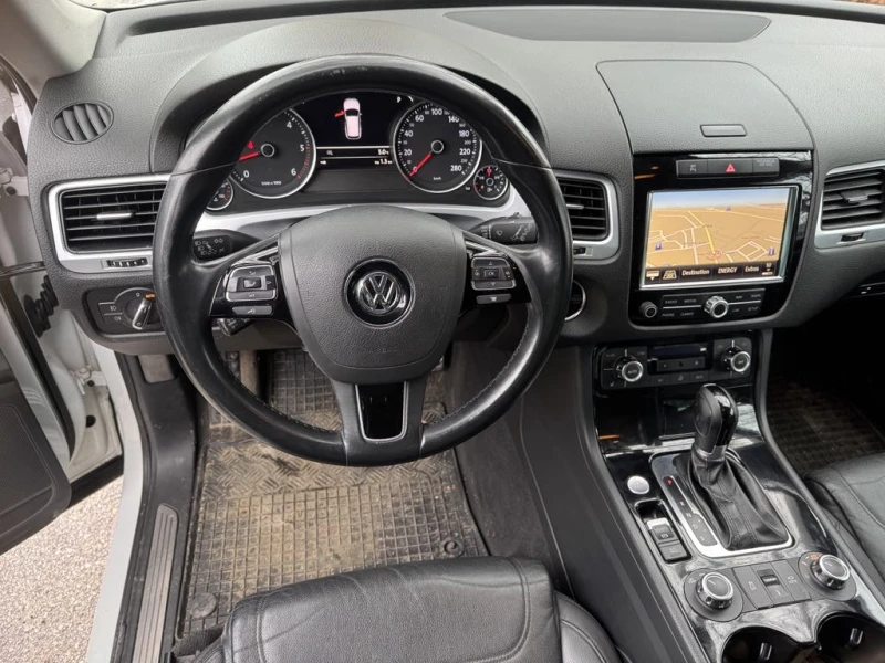 VW Touareg 7p, снимка 6 - Автомобили и джипове - 47939754