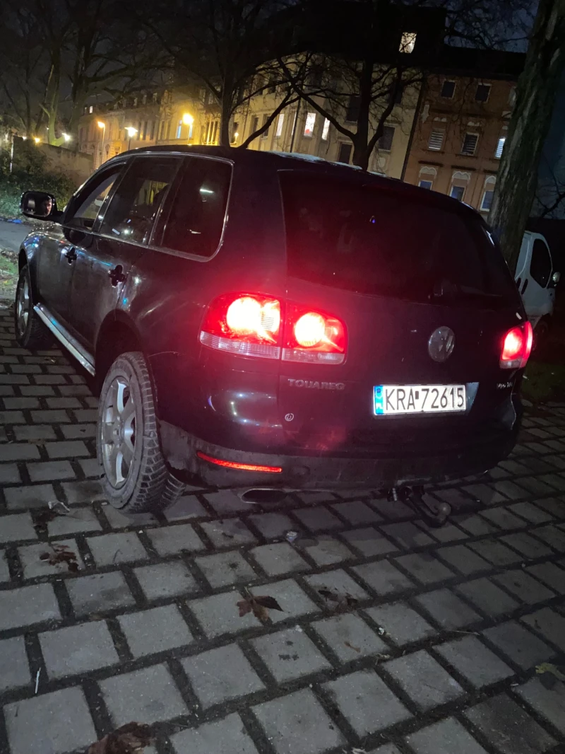 VW Touareg, снимка 8 - Автомобили и джипове - 49048324