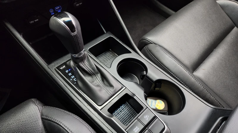 Hyundai Tucson 2.0 4WD MODERN autogeorge.com, снимка 8 - Автомобили и джипове - 51903379