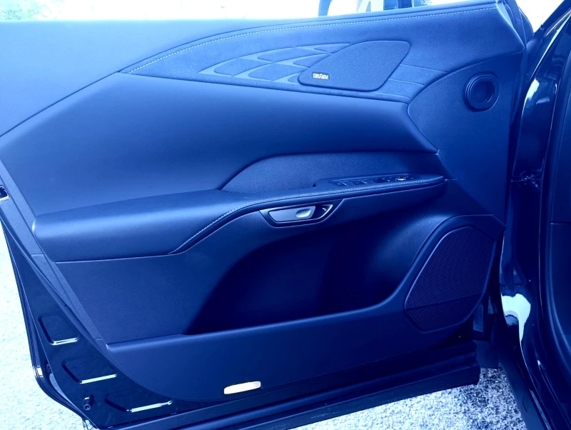 Lexus RX 350h Luxury Line E-Four В Гаранция до 07/2035!, снимка 11 - Автомобили и джипове - 51999198