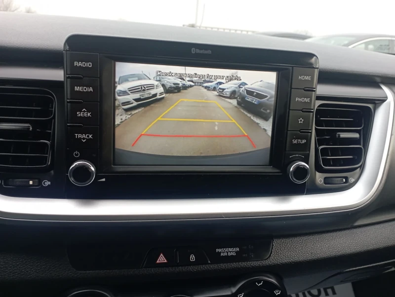 Kia Stonic 1.4 ГАЗ, ИТАЛИЯ , ГАРАНЦИЯ , снимка 15 - Автомобили и джипове - 52615273
