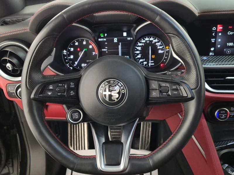 Alfa Romeo Stelvio 2021 TI SPORT * CARFAX * БЕЗ ПЪРВОНАЧАЛНА ВНОСКА, снимка 12 - Автомобили и джипове - 52959282