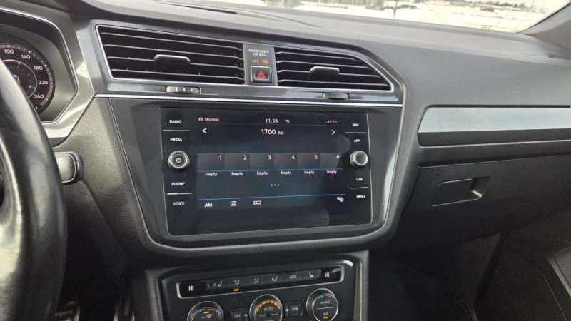 VW Tiguan HIGHLINE, LEATHER, ROOF, ONLY 133KMS, CERTIFIED, снимка 13 - Автомобили и джипове - 53342907