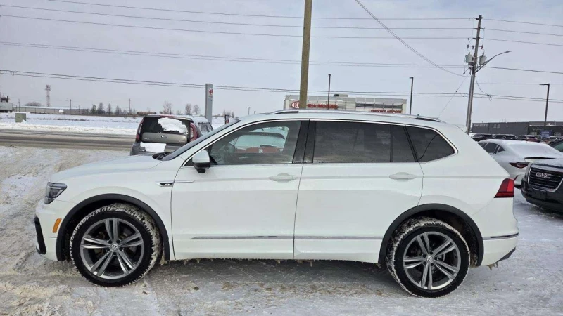 VW Tiguan HIGHLINE, LEATHER, ROOF, ONLY 133KMS, CERTIFIED, снимка 3 - Автомобили и джипове - 53342907