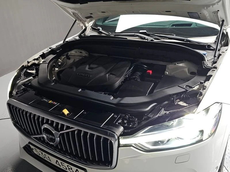 Volvo XC60 D5 Inscription| 235к.с.| ВКЛ.ТЕХНОТЕСТ, снимка 6 - Автомобили и джипове - 55171515