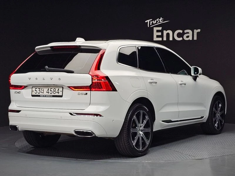 Volvo XC60 D5 Inscription| 235к.с.| ВКЛ.ТЕХНОТЕСТ, снимка 2 - Автомобили и джипове - 55171515