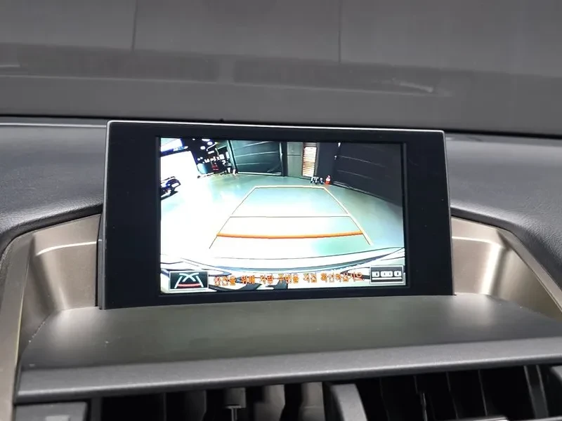 Lexus NX 300 Supreme, снимка 16 - Автомобили и джипове - 55264644