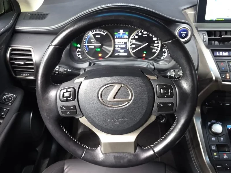 Lexus NX 300 Supreme, снимка 13 - Автомобили и джипове - 55264644