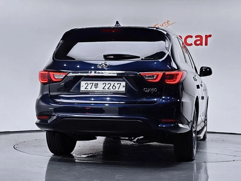 Infiniti QX60 3.5 AWD| 295к.с.| ВКЛ.ТЕХНОТЕСТ, снимка 4 - Автомобили и джипове - 55563642