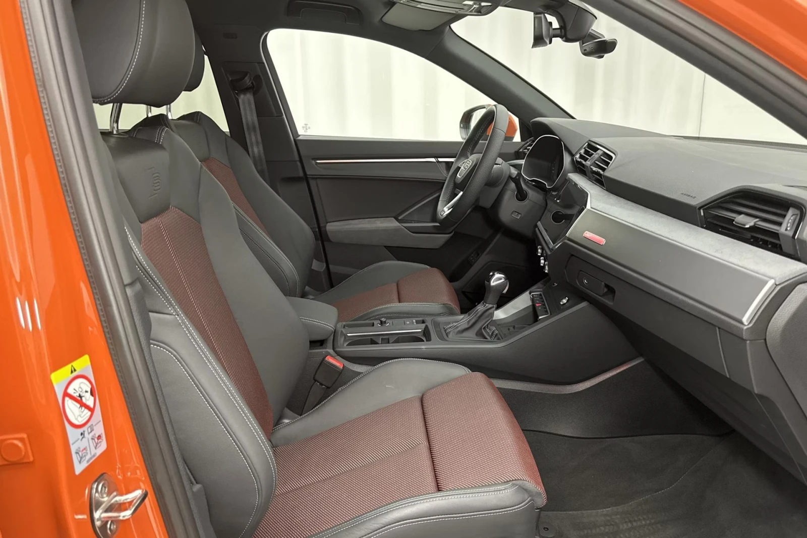 Audi Q3 45 TFSI e Plug-in Hybrid, S Line/����������������/ | Mobile.bg � ����������� 12