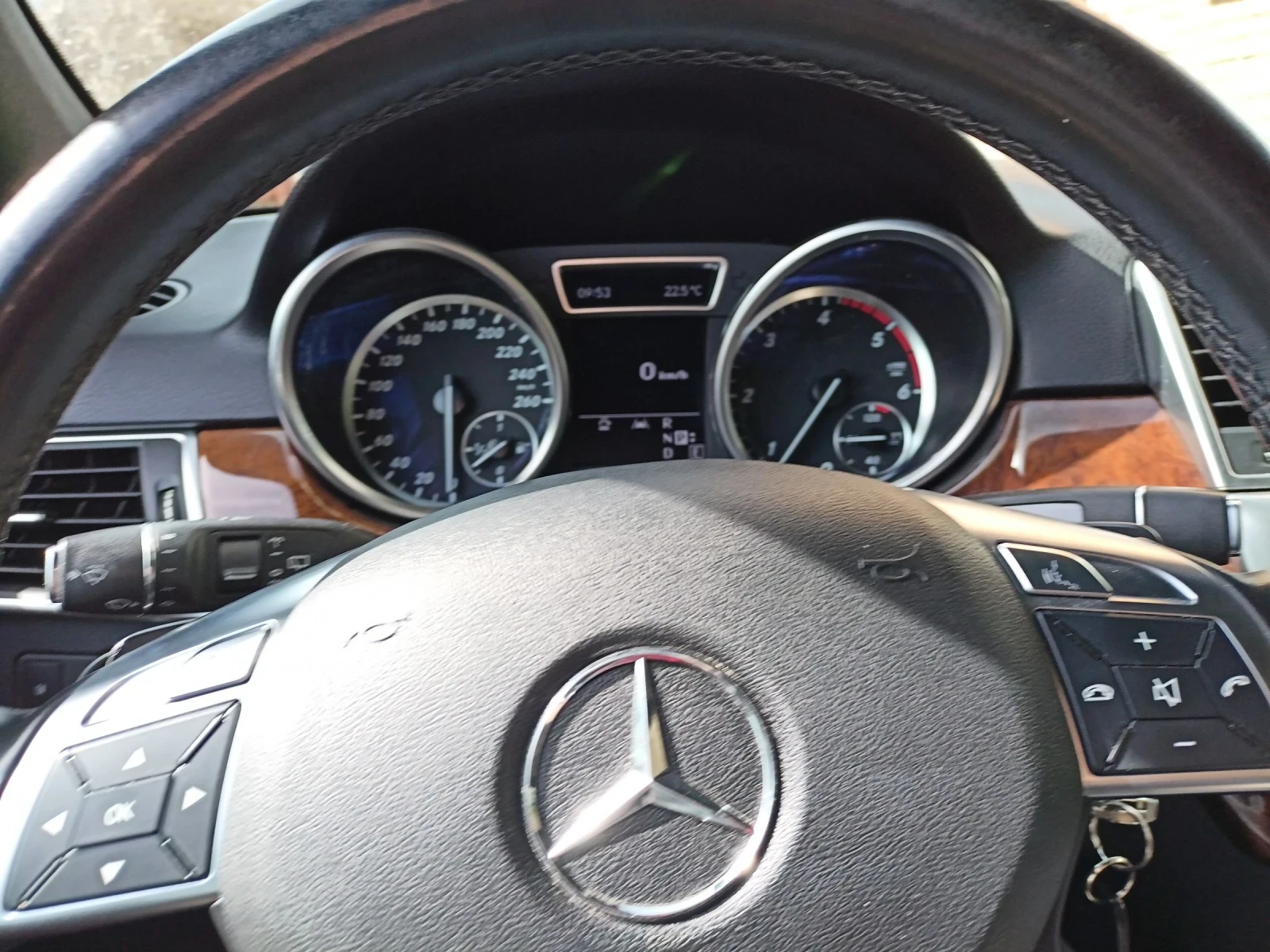 Mercedes-Benz ML 250 W166 - изображение 5
