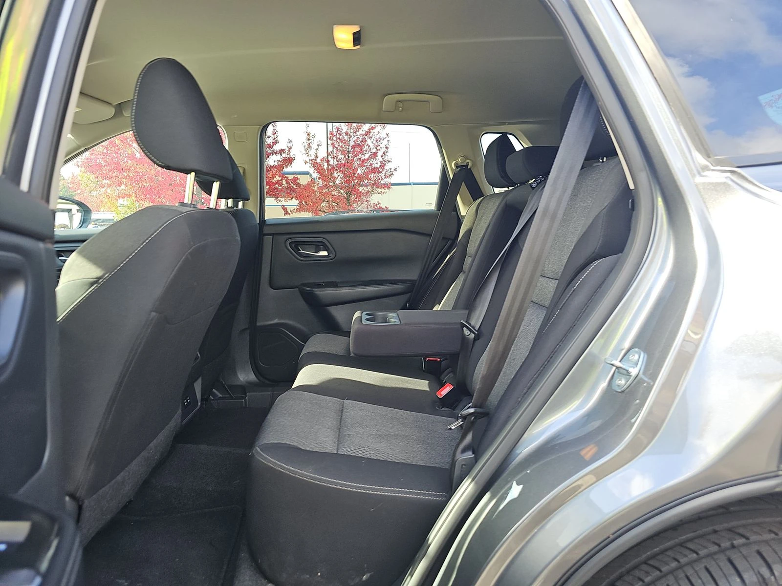 Nissan Rogue *  *  | Mobile.bg   11