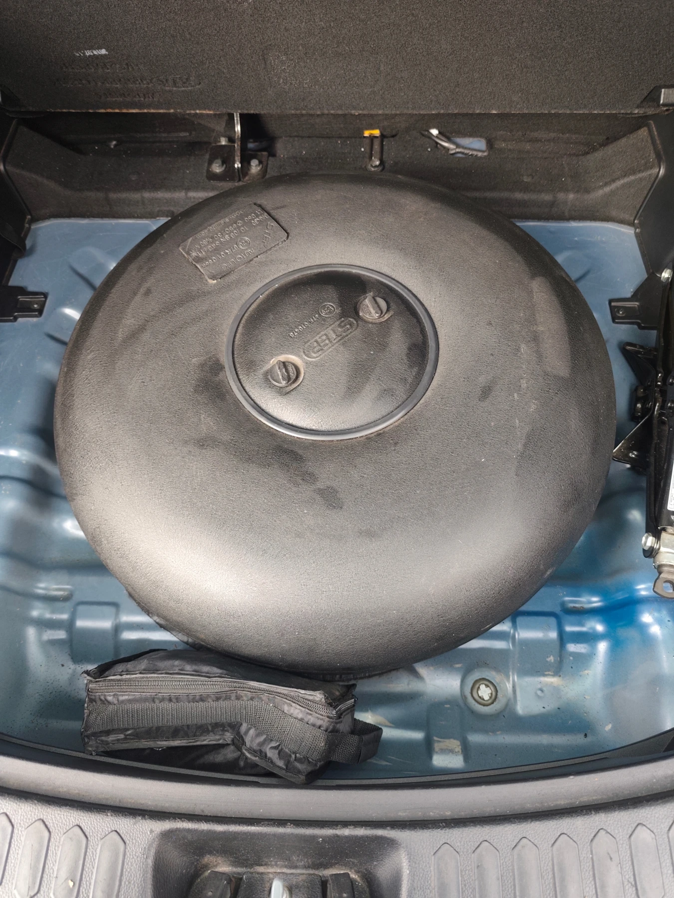 Kia Sportage LPG Lovato, KeylessGo, ксенон, кожа, Топ състояние, снимка 15 - Автомобили и джипове - 53508304