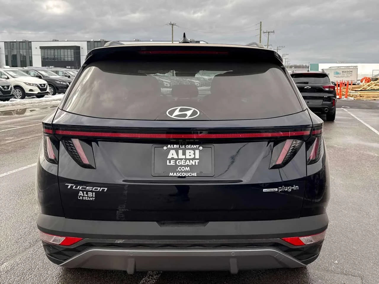 Hyundai Tucson / Ultimate / 360 / DISTRONIC / PANO / NAVI , снимка 4 - Автомобили и джипове - 53912611