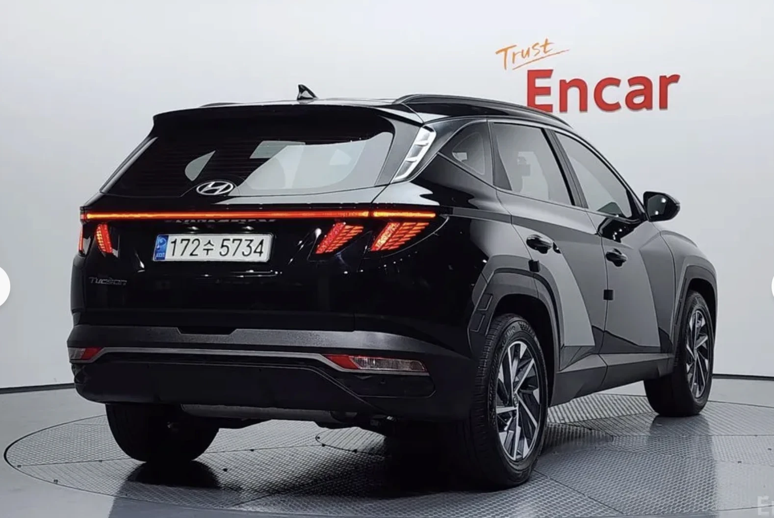 Hyundai Tucson PREMIUM* NX4* 2WD* КОЖА* ПОДГРЕВ* ОБДУХВАНЕ* PREM , снимка 3 - Автомобили и джипове - 54129285