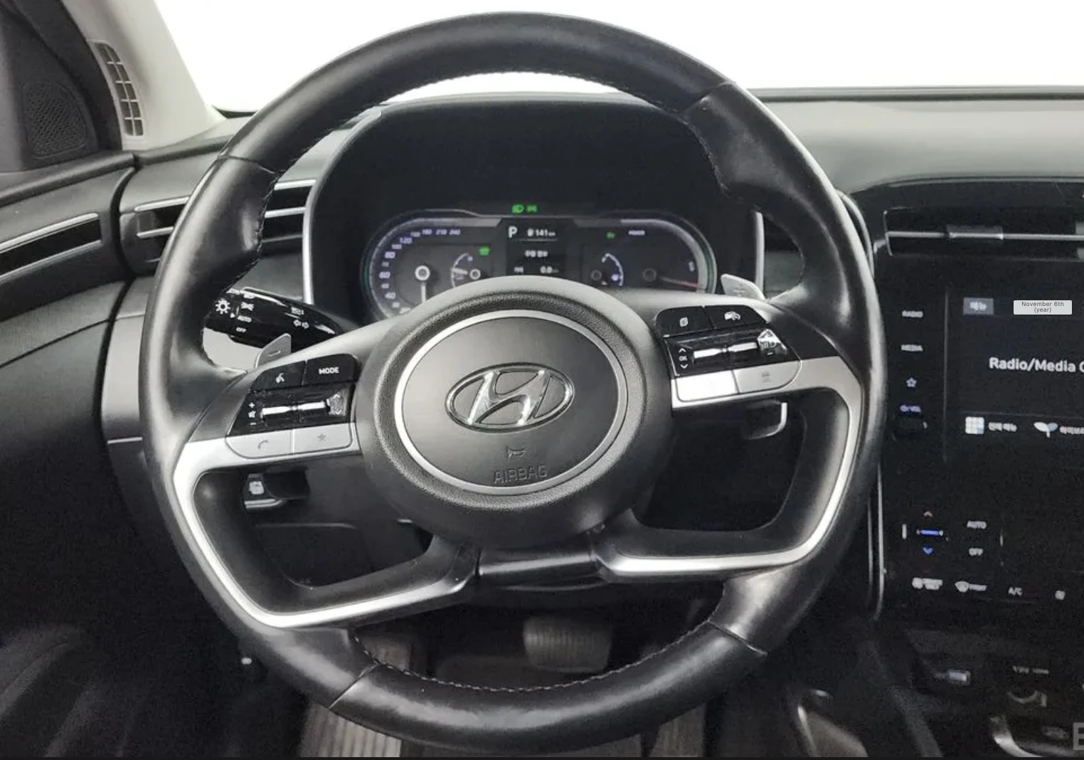 Hyundai Tucson PREMIUM* NX4* 2WD* КОЖА* ПОДГРЕВ* ОБДУХВАНЕ* PREM , снимка 12 - Автомобили и джипове - 54129285