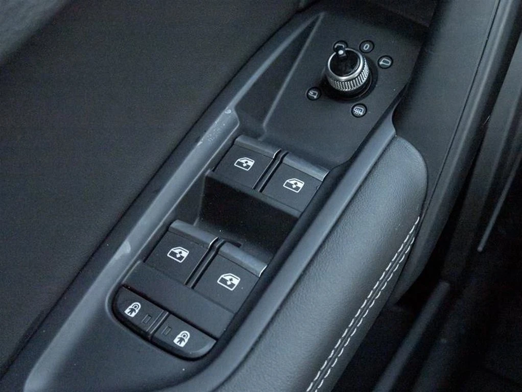 Audi Q5 quattro Technik 45 TFSI* АвтоКредит* (Цена до БГ) , снимка 11 - Автомобили и джипове - 54182073