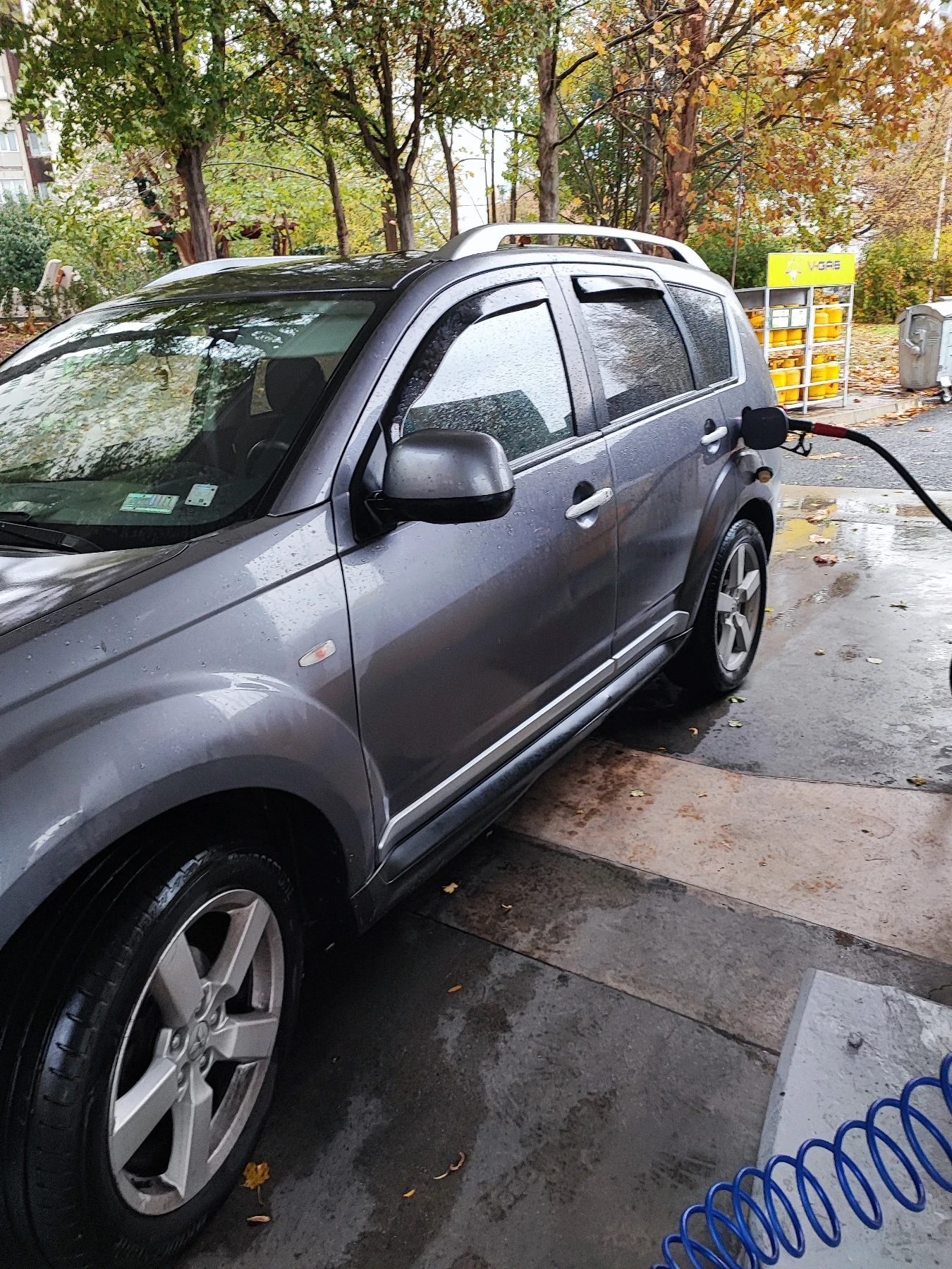 Mitsubishi Outlander 4x4, ГАЗ , снимка 2 - Автомобили и джипове - 55891308