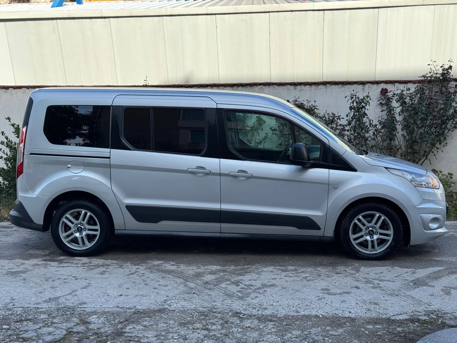 Ford Tourneo 1.6i* 150к.с.* Климатик* Автомат* 7местен - изображение 6