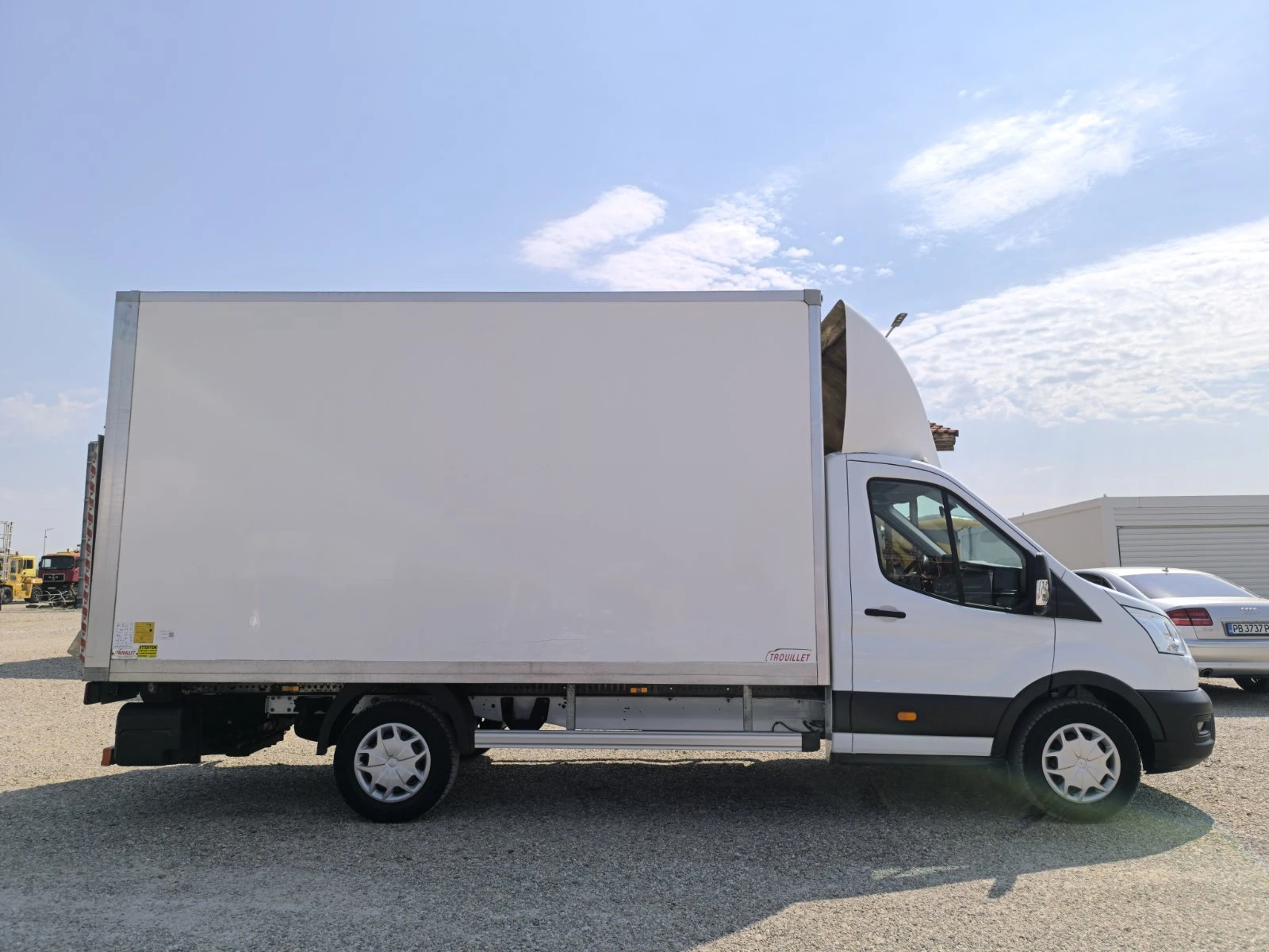 Ford Transit 2.0D ПАДАЩ БОРД, снимка 8 - Бусове и автобуси - 55348185
