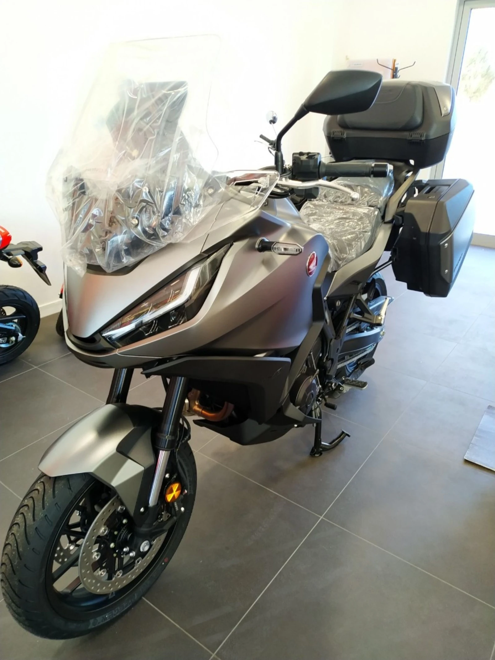 Honda Nt 1100 Black Fruday до края на месеца - изображение 2