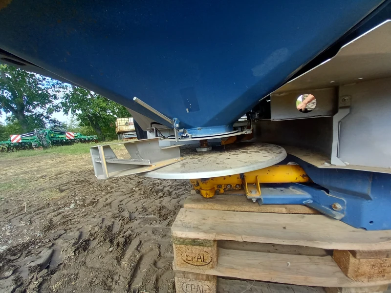 Торачка Bogballe M2Q742/ 08, снимка 5 - Селскостопанска техника - 51927905