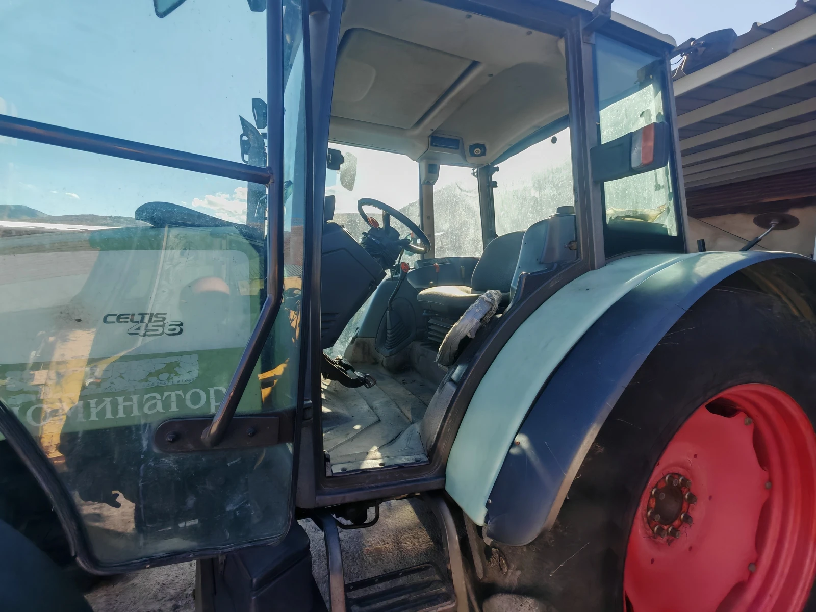 Трактор Claas Axos 340 - изображение 10