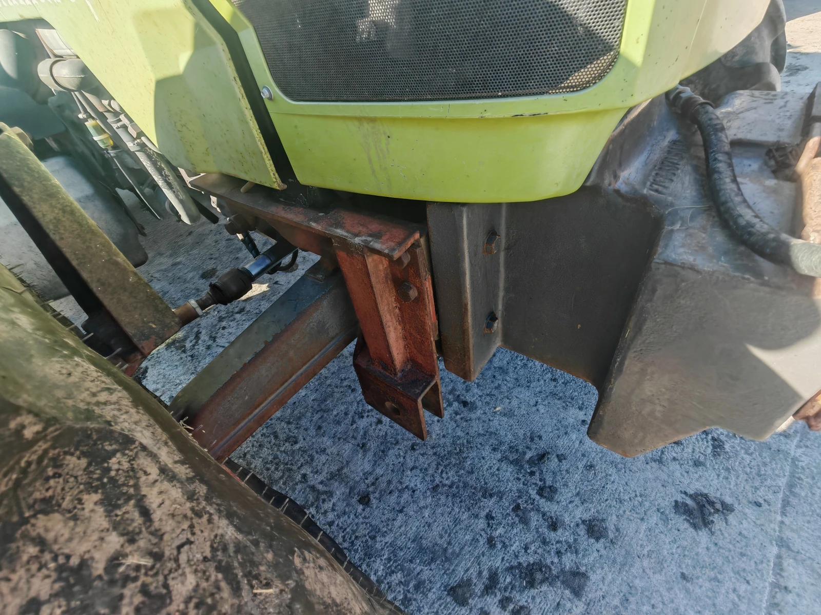 Трактор Claas Axos 340 - изображение 3