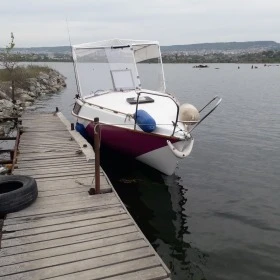 Моторна яхта Собствено производство, снимка 1 - Воден транспорт - 47112771