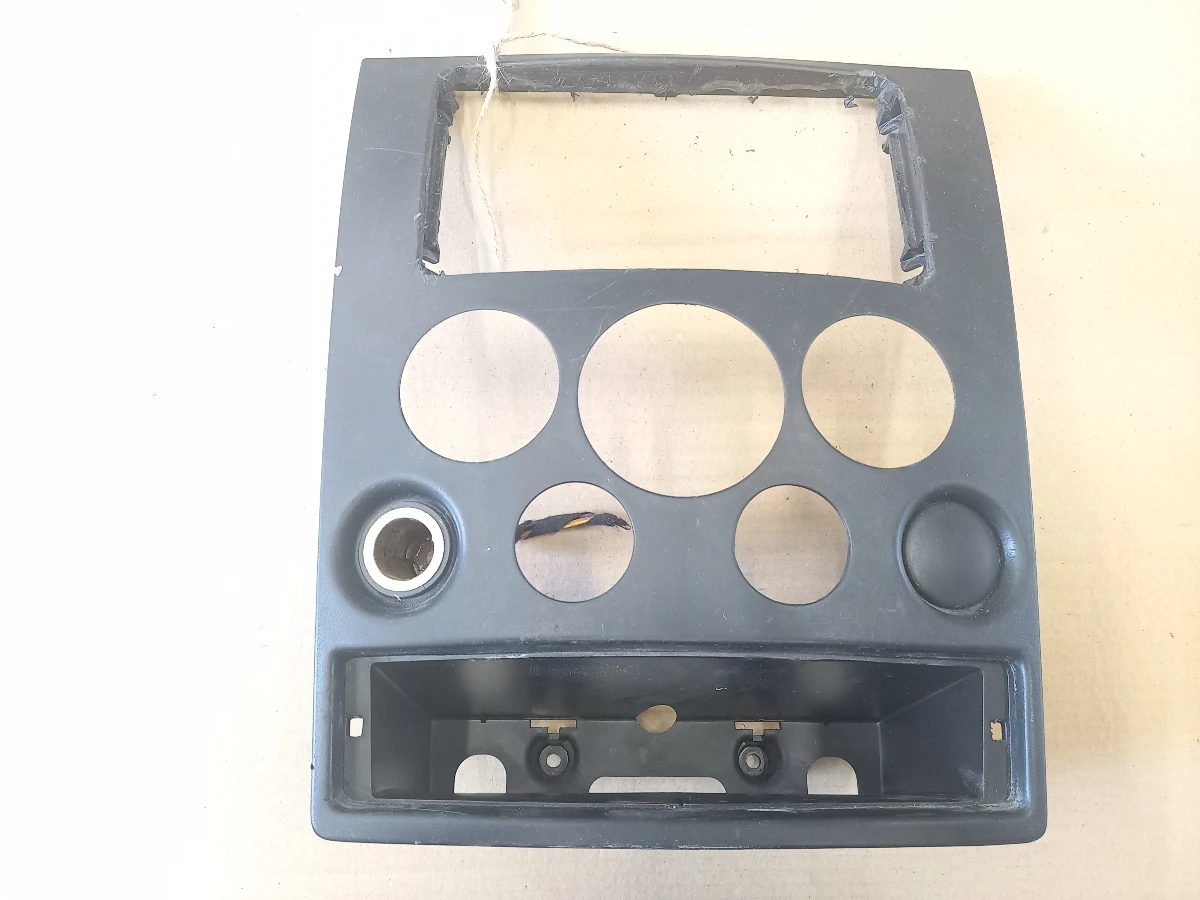 Централна конзола Форд Кънект 