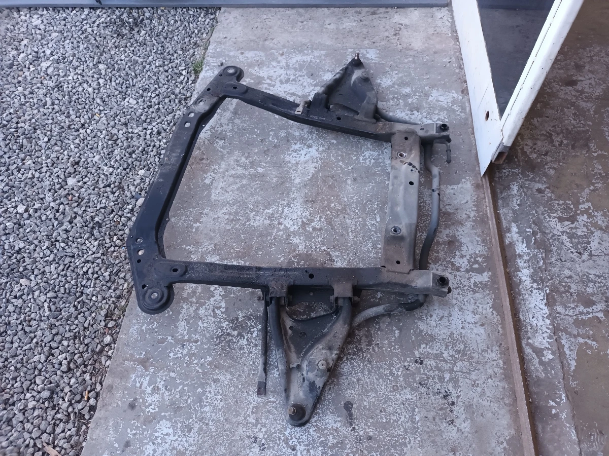 ������ ���� ����� ����� 1,6 � | Mobile.bg � ����������� 1